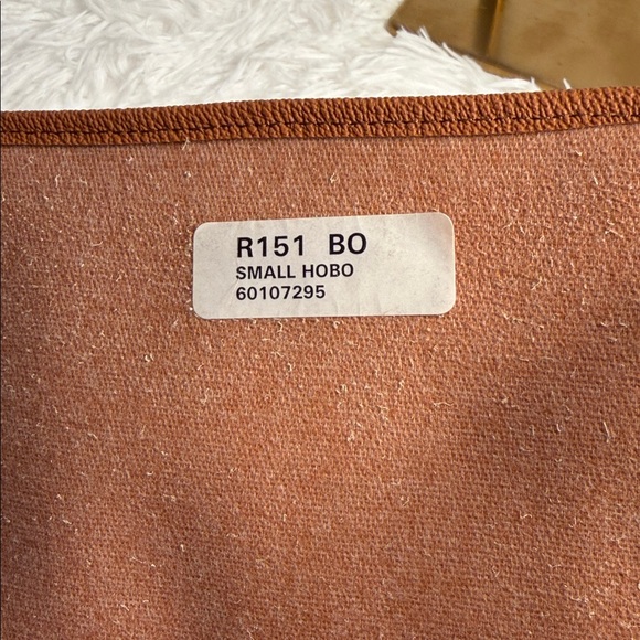 Dooney & Bourke EUC Tan/Brn pebble Leather Shoulder Bag Lrg inside zipper pocket - Picture 13 of 13